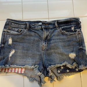 Jean shorts with American flag pockets
